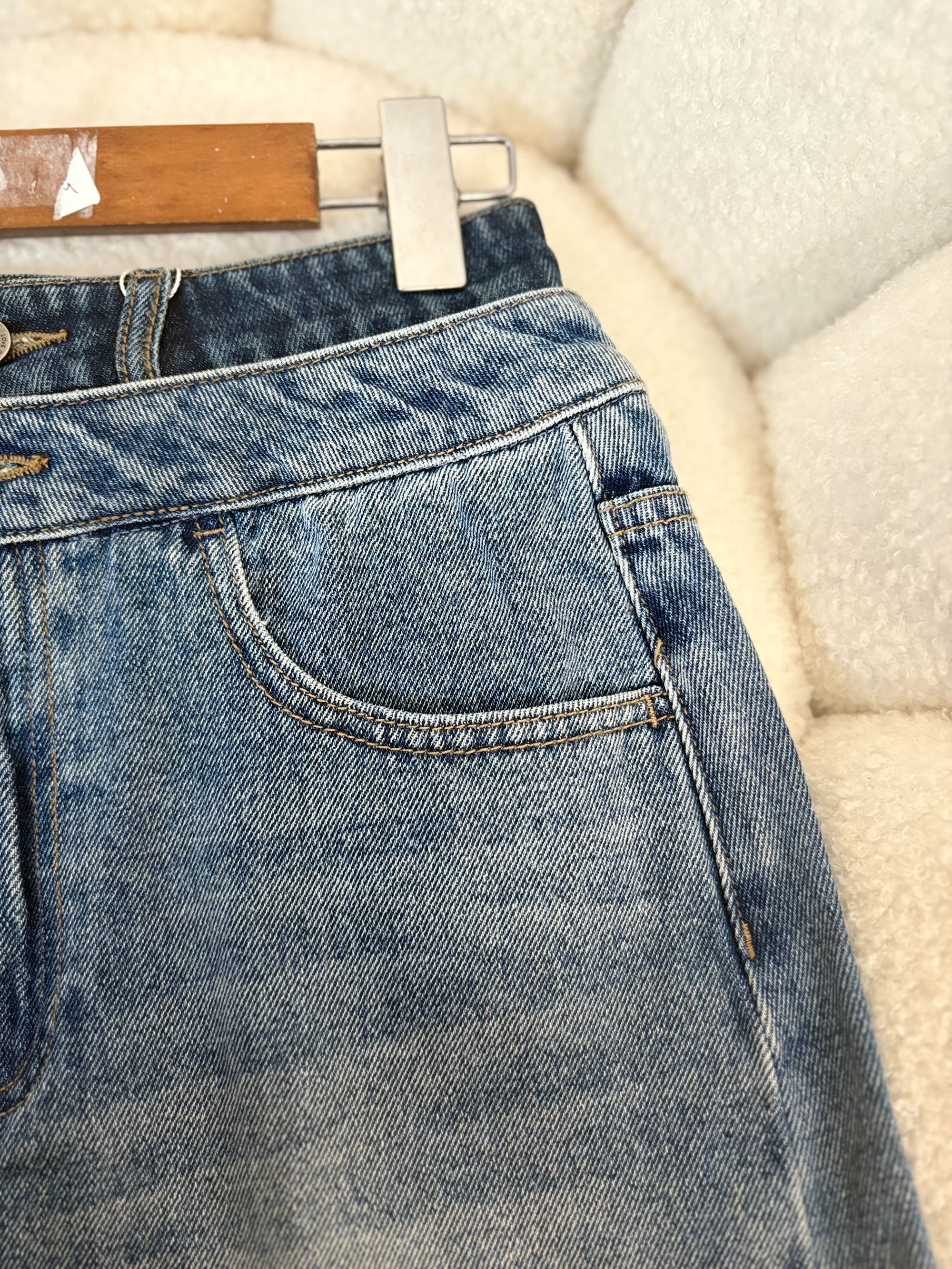 [十一  微瑕女春夏时尚通勤休闲百搭两粒扣牛仔半身裙ZK501