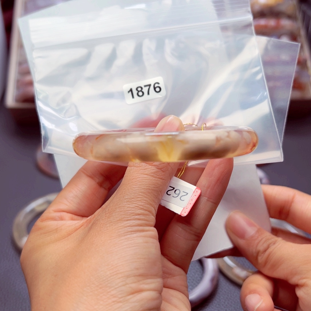 手镯玛瑙/玉髓未镶嵌佳***宸