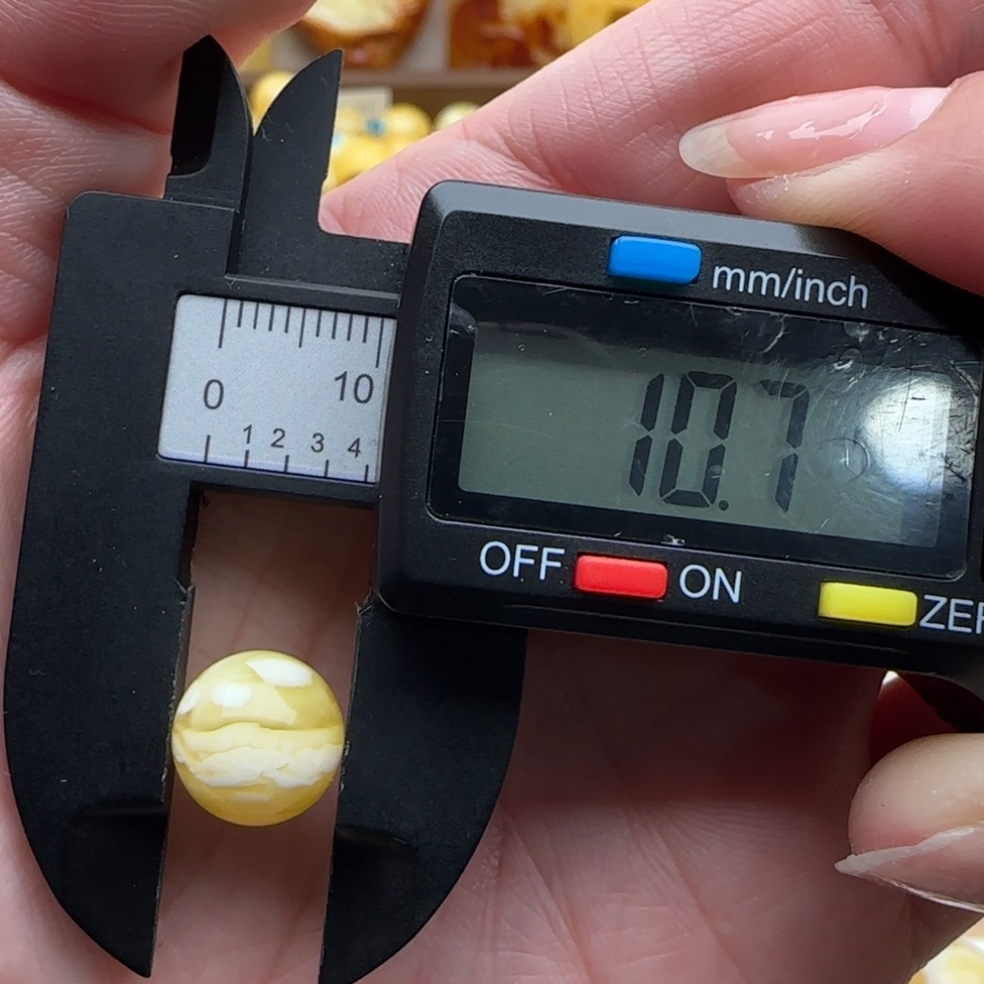 *****蜜蜡未镶嵌裸石金白妖花珠子