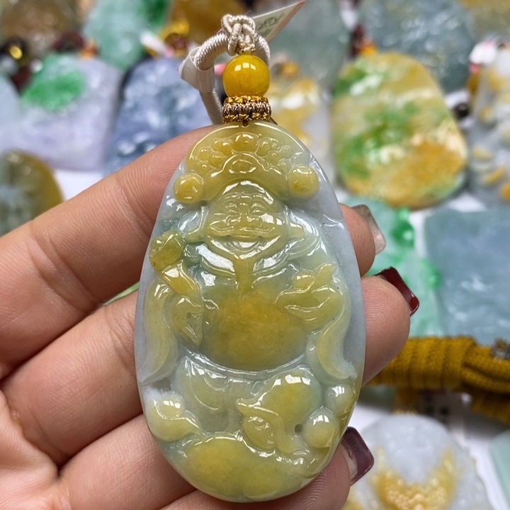 翡翠颈饰未镶嵌天然a货翡翠