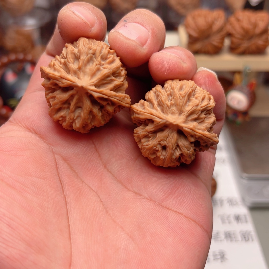 文玩核桃吊坠38尺全品苹果园