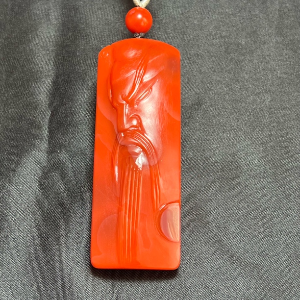 南红关公牌50g71.6*26.3*12.2mm+B22