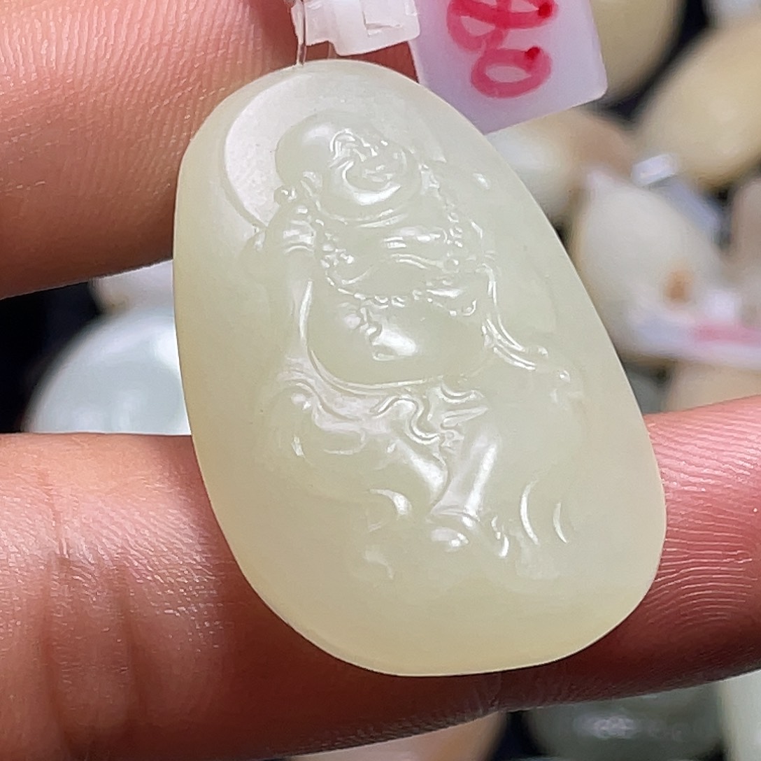和田玉（糖玉）未镶嵌颈饰胖*吊坠