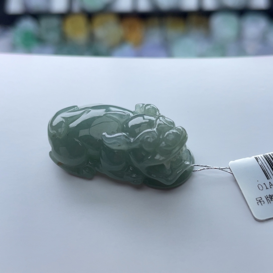 翡翠颈饰未镶嵌貔貅