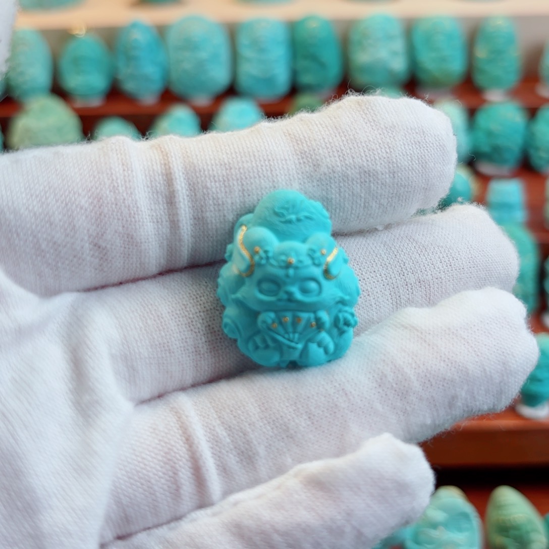 绿松石配饰未镶嵌