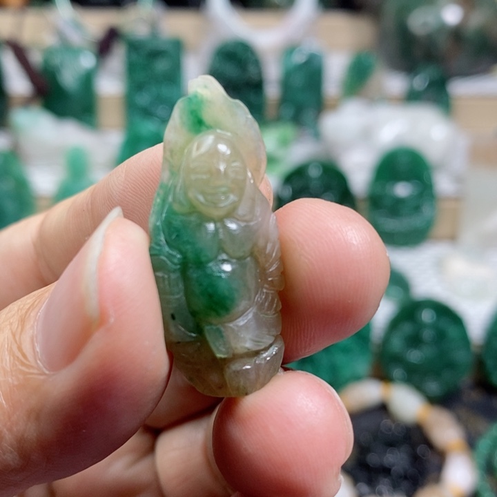 未镶嵌独山玉颈饰