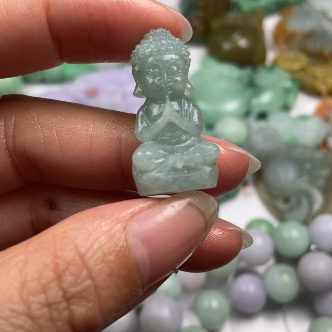 定制翡翠未镶嵌翡翠