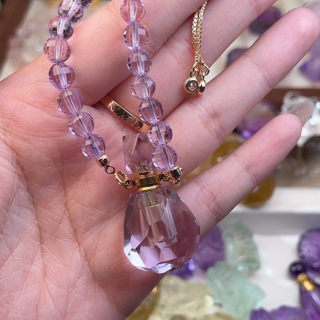 水晶颈饰未镶嵌。****H天然水晶吊坠197