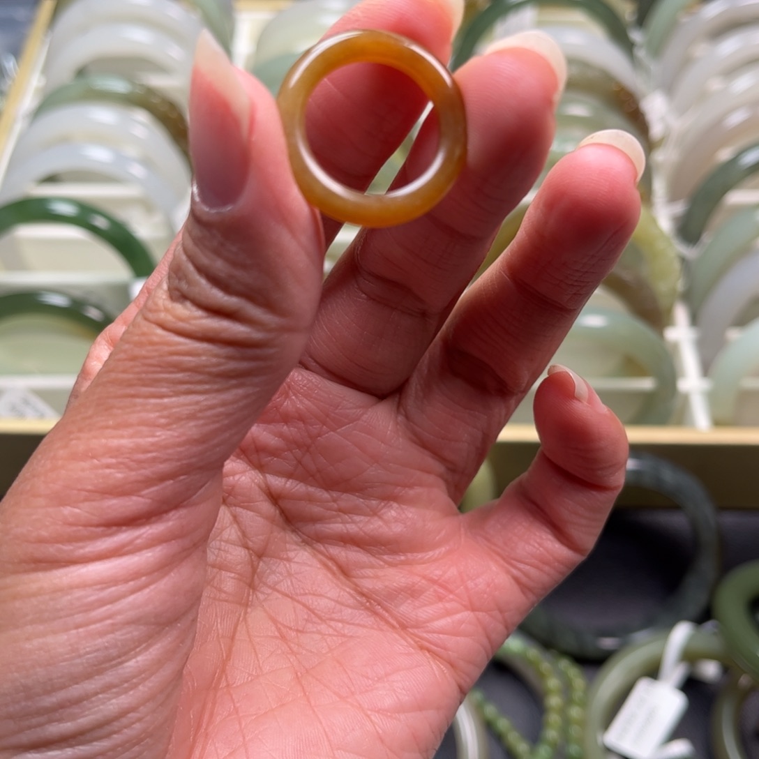 和田玉（糖玉）未镶嵌珠宝半成品指环16:5