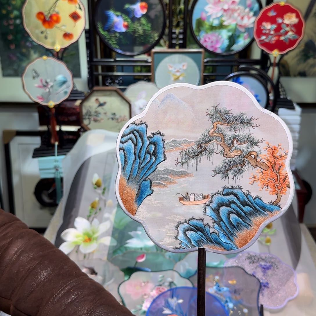刺绣刺绣工艺精湛