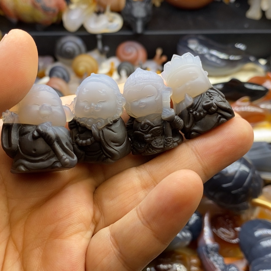 田***嘻玛瑙/玉髓未镶嵌手把挂件师徒四人