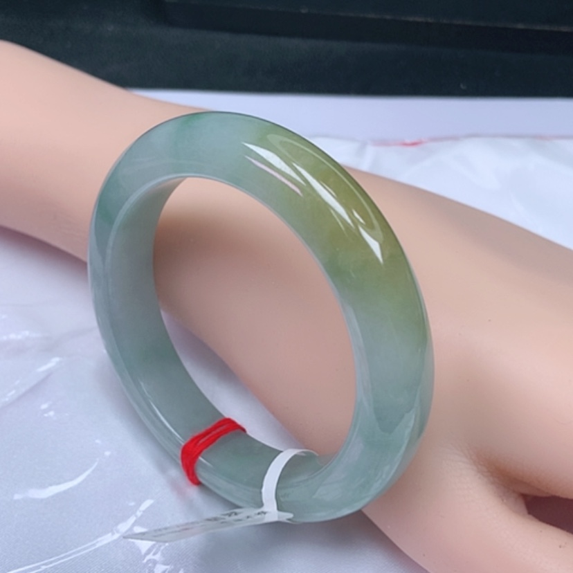 【闪购商品】翡翠手镯未镶嵌，