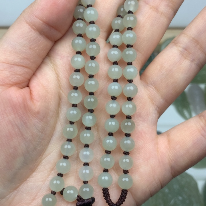 飞***燕和田玉未镶嵌颈饰