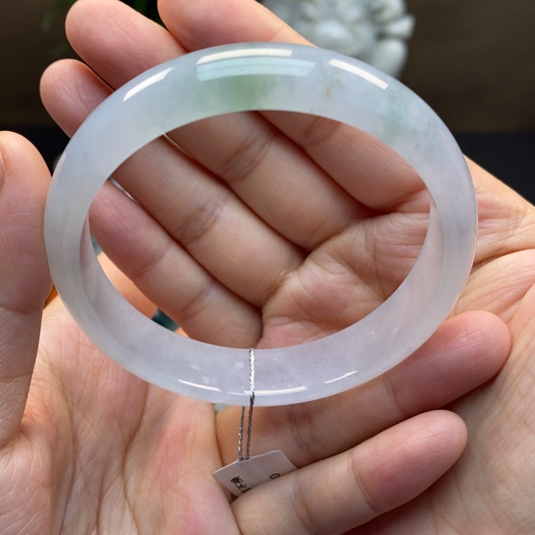 翡翠手镯未镶嵌天然