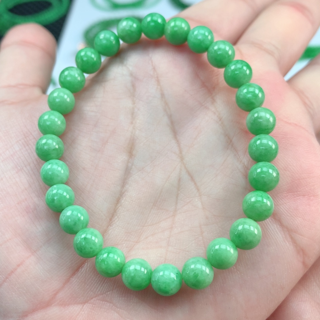 翡翠手链未镶嵌翡翠