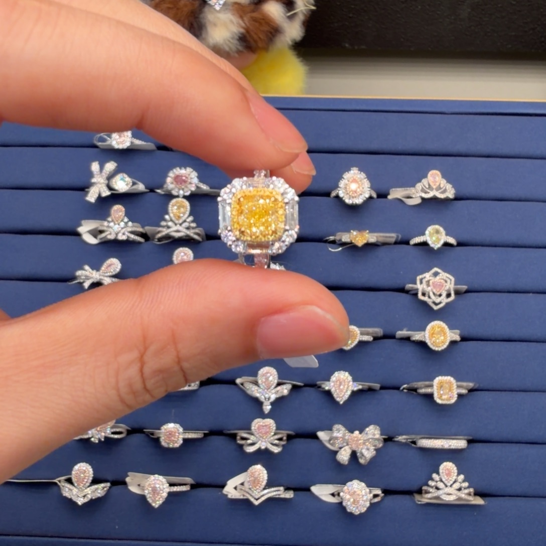 亚***瓜钻石18K金镶嵌戒指/指环gia黄钻戒指