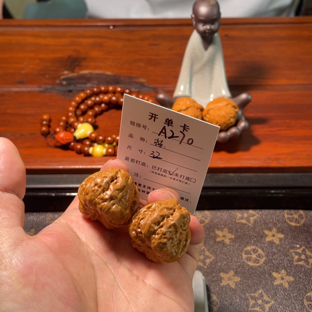 桃核把件文玩核桃