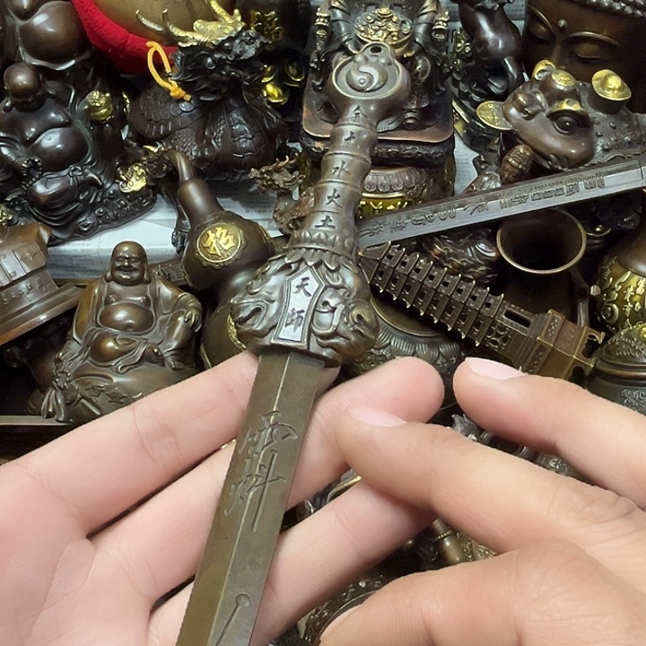 顺顺利利，铜器摆件