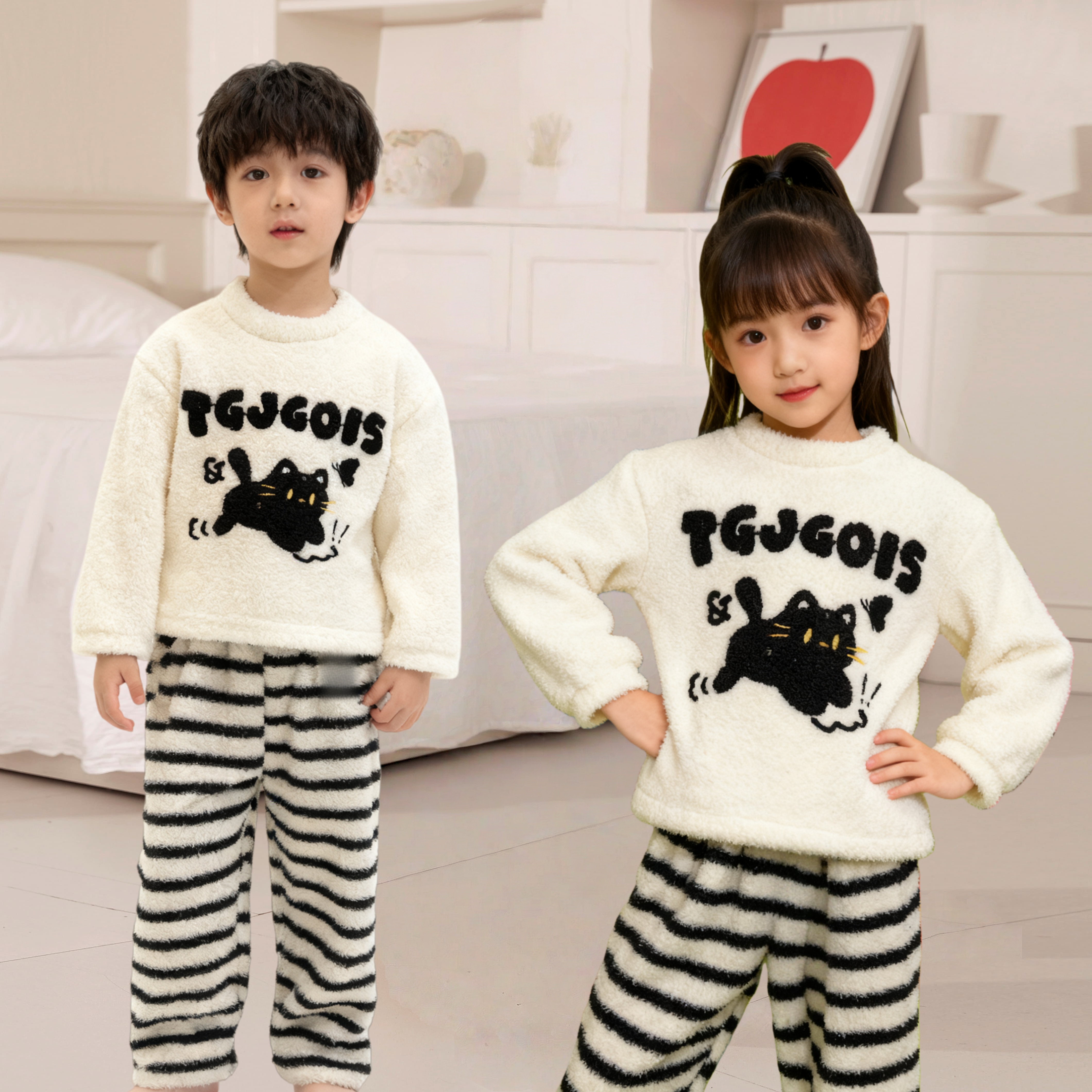 「亲子款」儿童小猫咪睡衣套装男宝女童宝宝半边绒家居服秋冬季套装