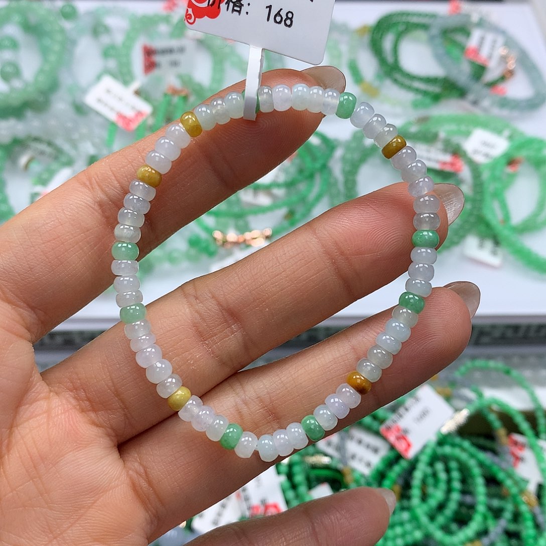 翡翠手链未镶嵌翡翠