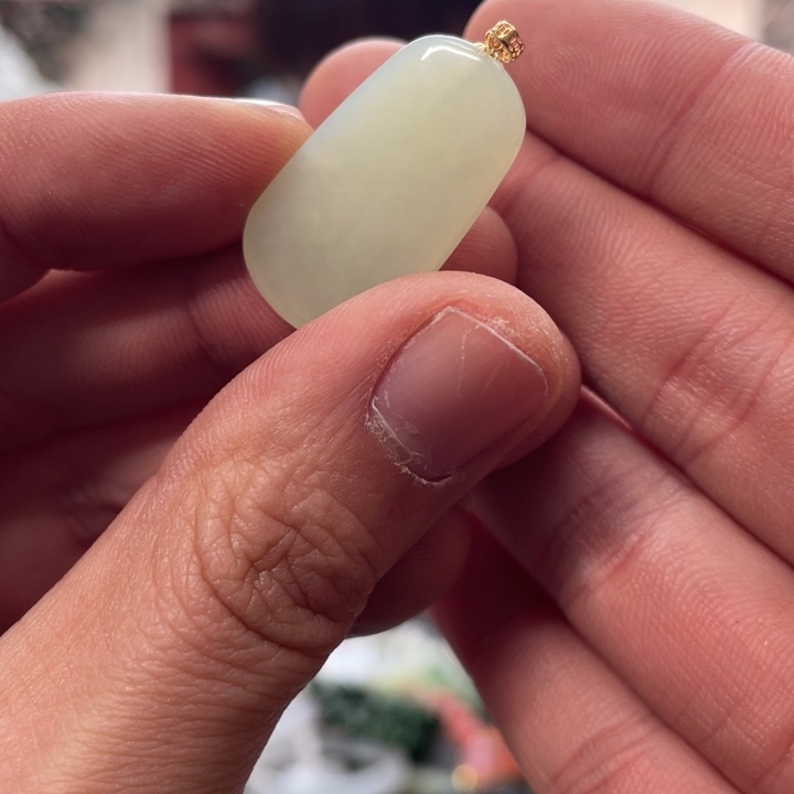 和田玉颈饰18K金镶嵌