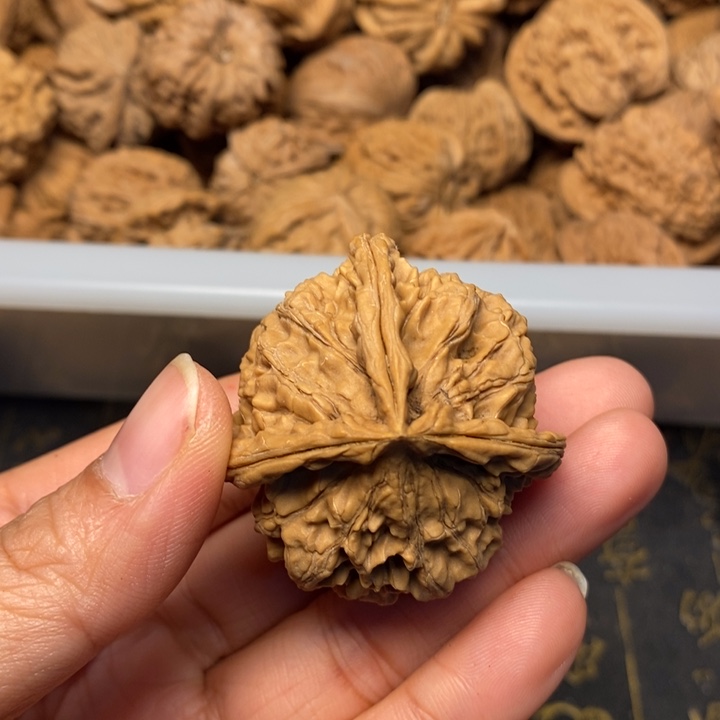 T***y文玩核桃吊坠文玩核桃异形单只