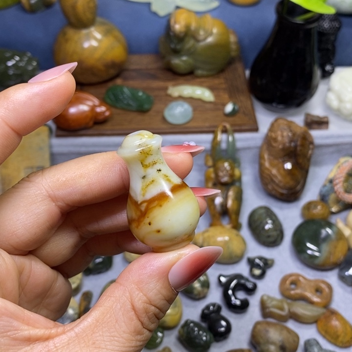 蛇纹石玉未镶嵌岫玉花玉