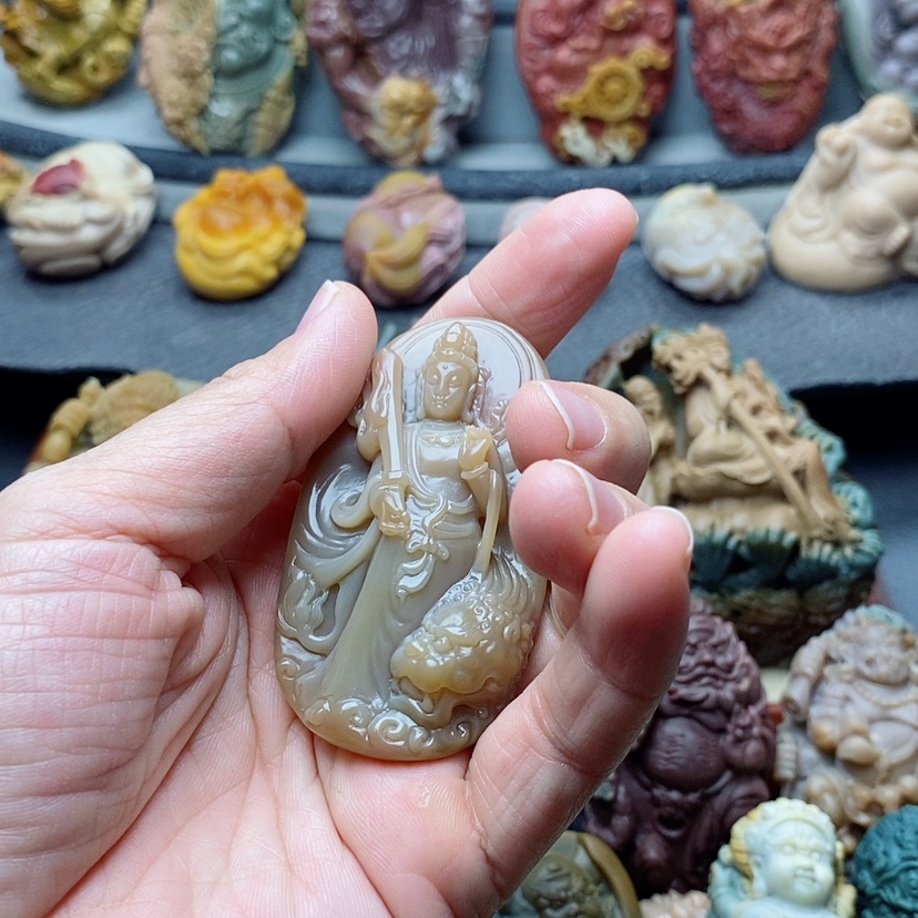 【闪购商品】定制石英质玉吊坠未镶嵌