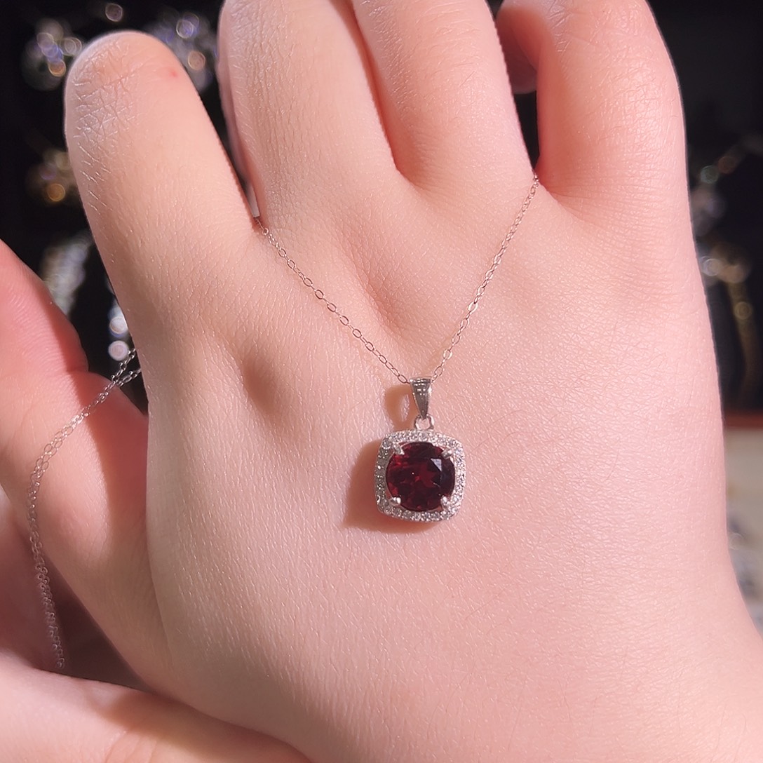 ^***ฅ石榴石银S925镶嵌颈饰