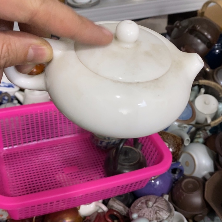 陶瓷艺术品及陶瓷壶