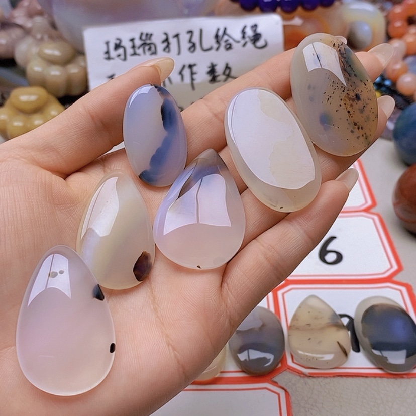 【闪购商品】未镶嵌玛瑙/玉髓珠宝半成品文****）