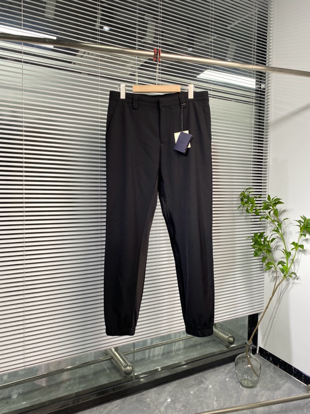 全新未使用 Prada/普拉达 西裤 丝绸拼接 金属三角标 48码 ko2255