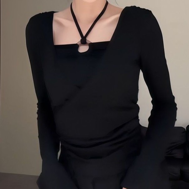 纯欲甜辣妹挂脖长袖t恤女秋冬设计感收腰修身显瘦内搭打底衫上衣