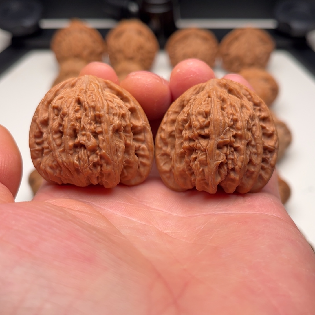 把件核桃39 石膏底密文