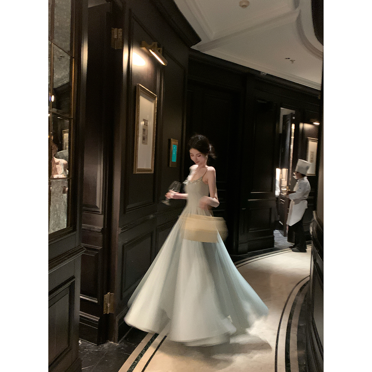 2025新款夏季大女主修身超仙儿水晶钻链网纱大摆吊带长款连衣裙子