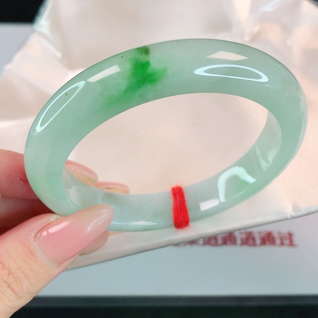 翡翠手镯未镶嵌1079翡翠