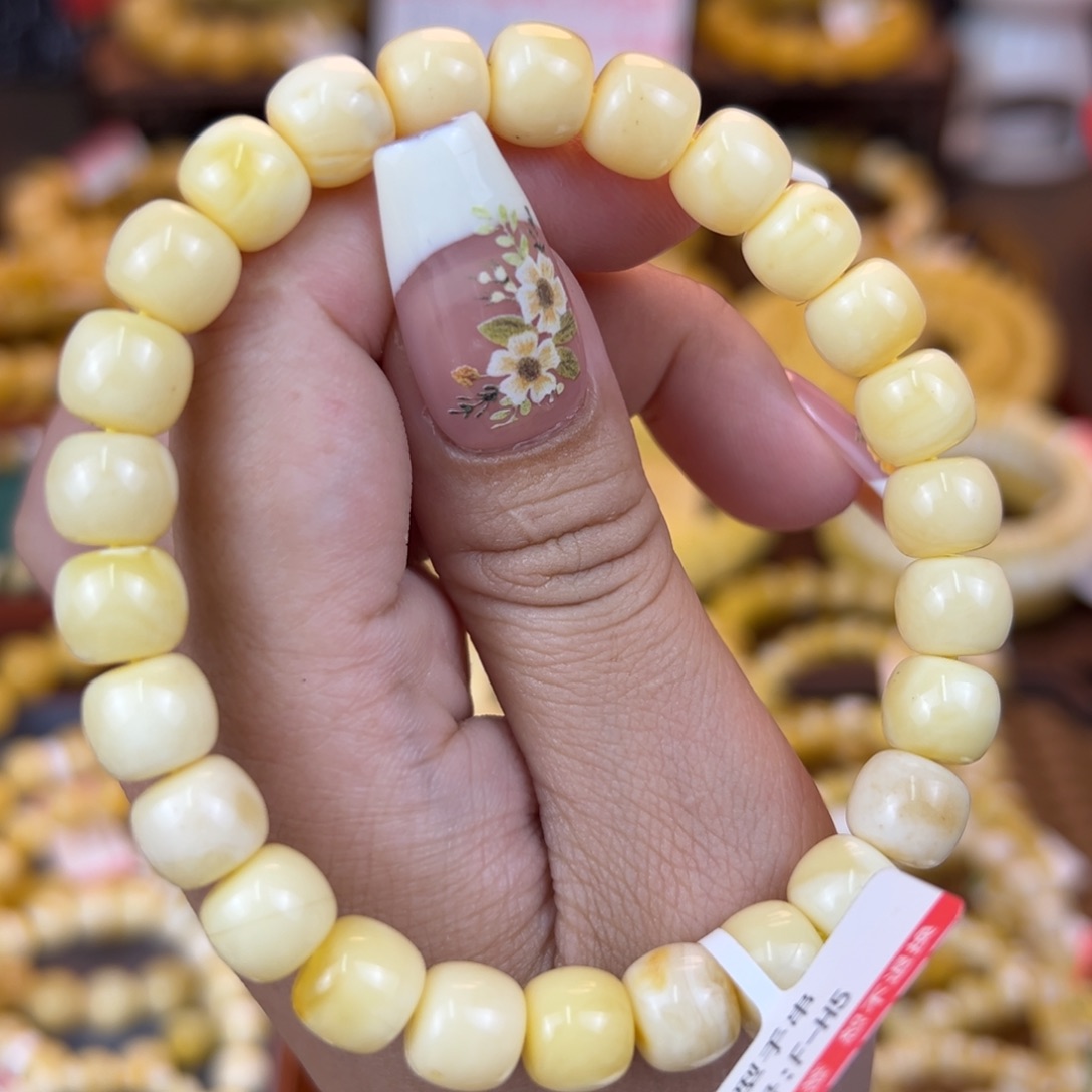 琥珀裸石未镶嵌mnnnjjhhhjjjnnnnnnnnn