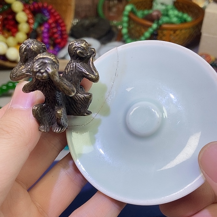 瓷片哈哈哈哈哈哈哈刚刚回国