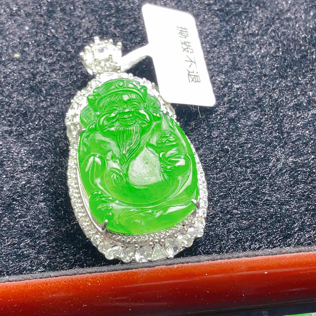 翡翠颈饰未镶嵌72，