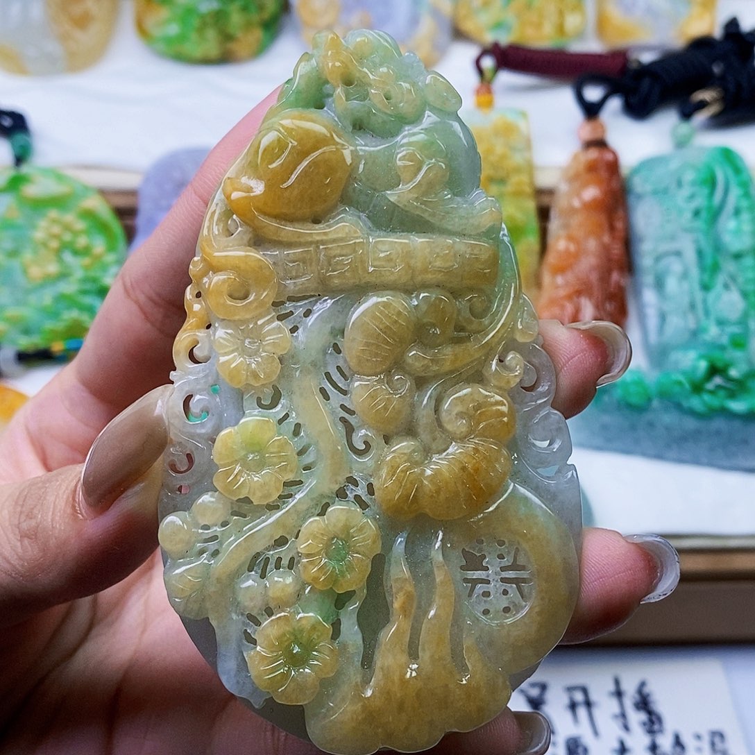 定制翡翠未镶嵌翡翠