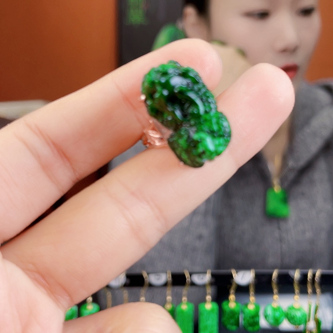翡翠银S925镶嵌耳饰