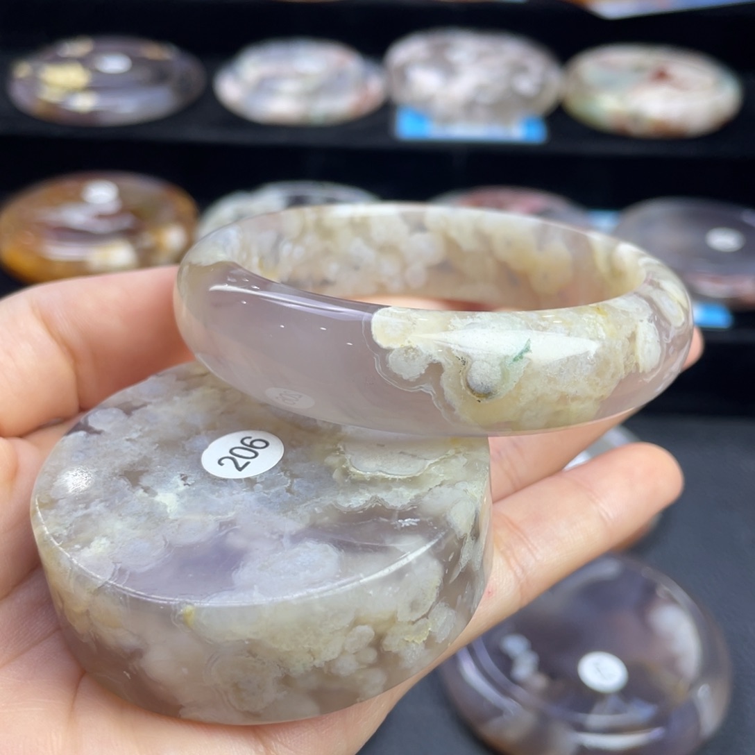 石英质玉手镯未镶嵌57/206