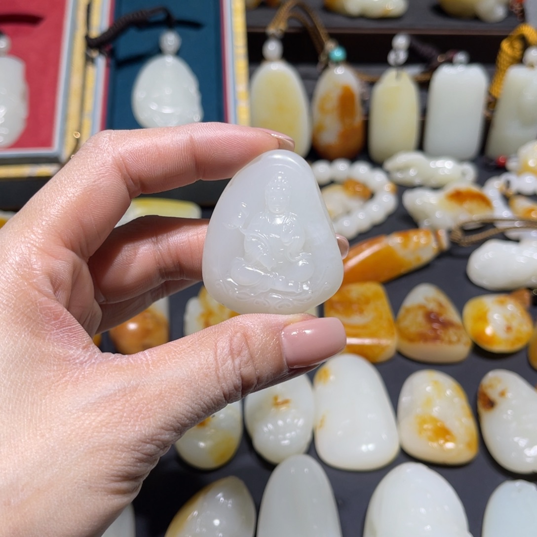 和田玉未镶嵌包链