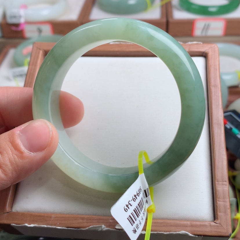 【闪购商品】和田玉手镯未镶嵌55.3