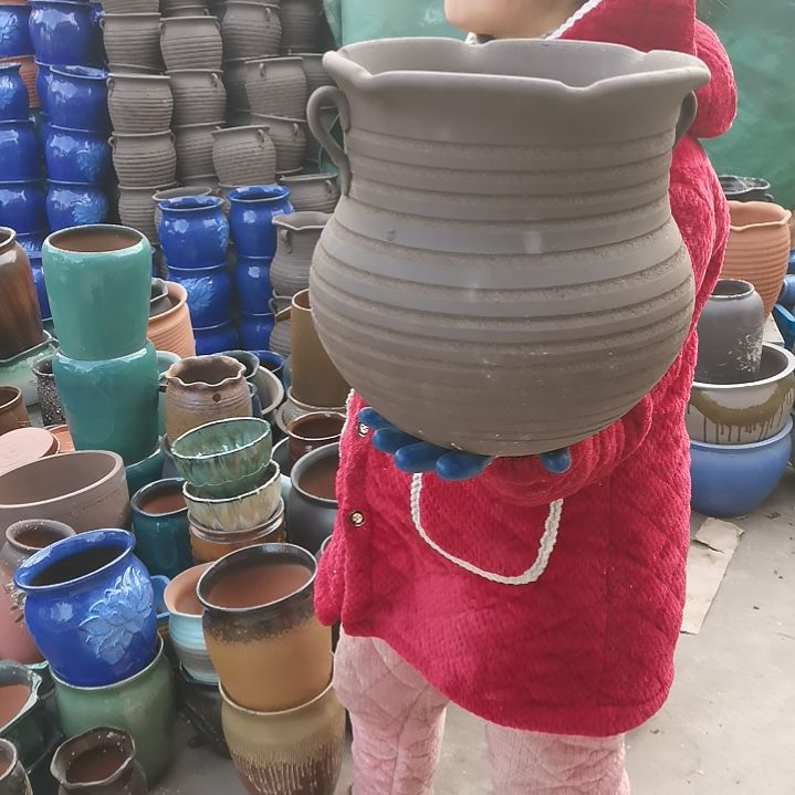 红陶口26高28瑕疵底裂