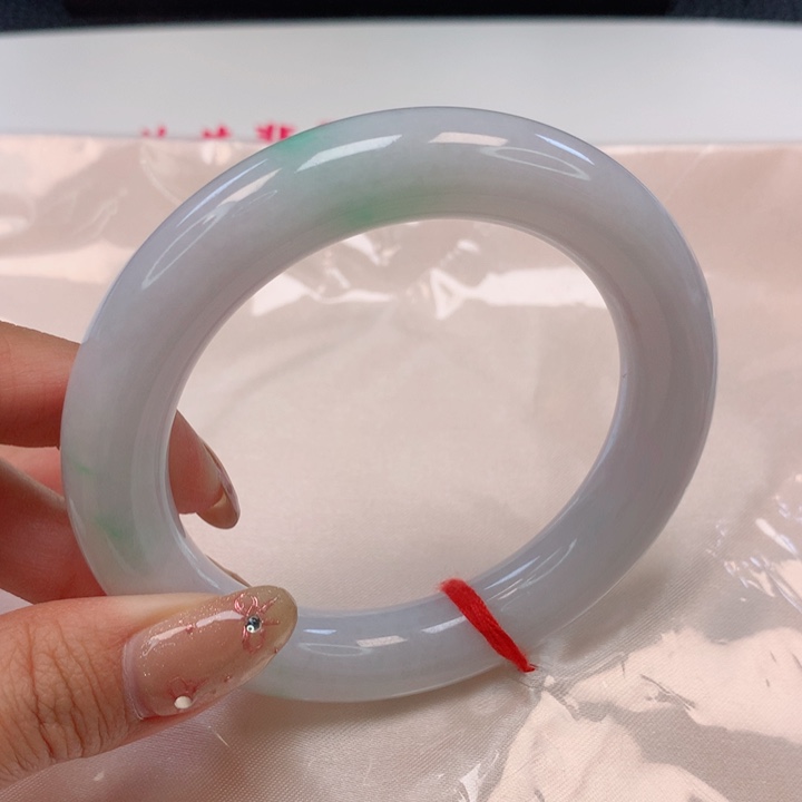 翡翠手镯（圆镯）未镶嵌