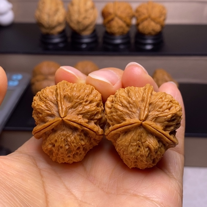 把件文玩核桃密石三楞1