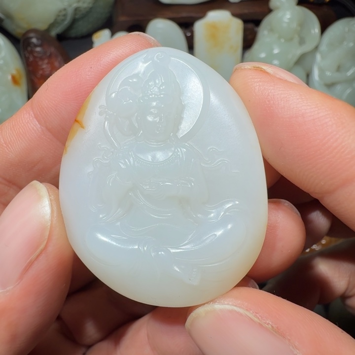 颈饰未镶嵌和田玉倦****4