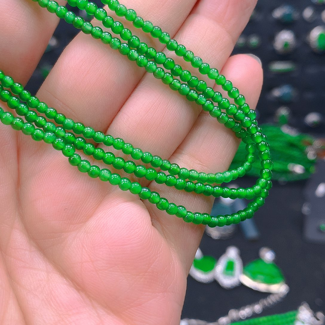 翡翠未镶嵌吊坠(不含链)2.5