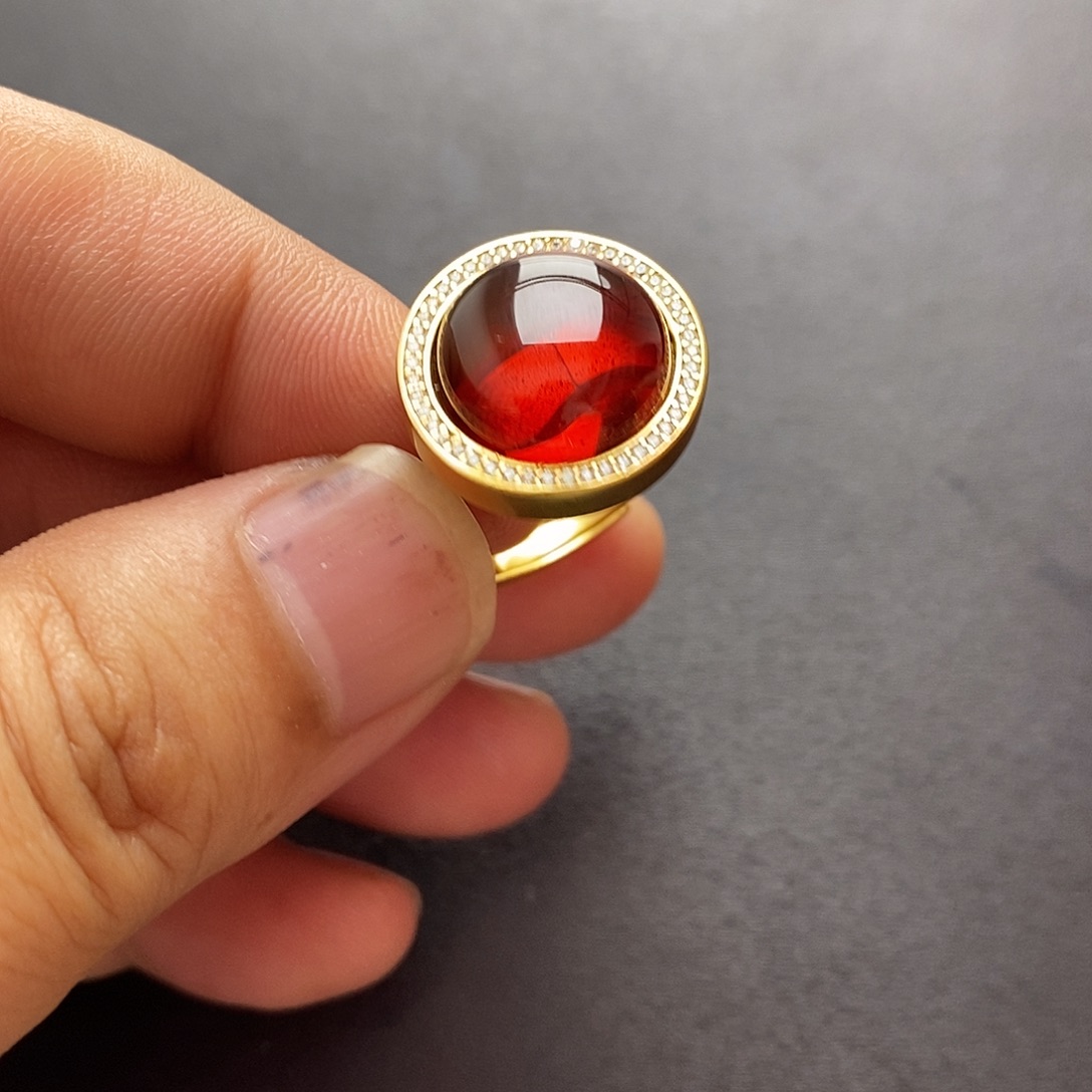 琥珀未镶嵌裸石戒指